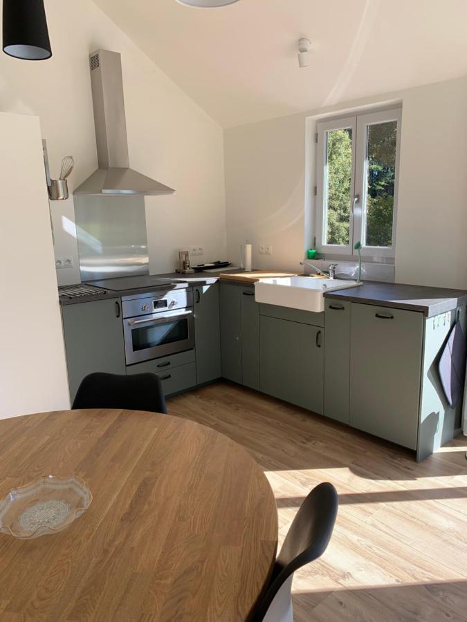 Saint-Julien-le-Petit Petite Maison Conjat מראה חיצוני תמונה